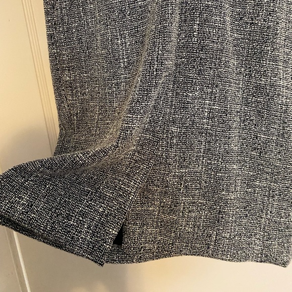 Dark Navy Blue and Off White tweed Banana Republic Petite Dress Size 0 - Picture 2 of 6